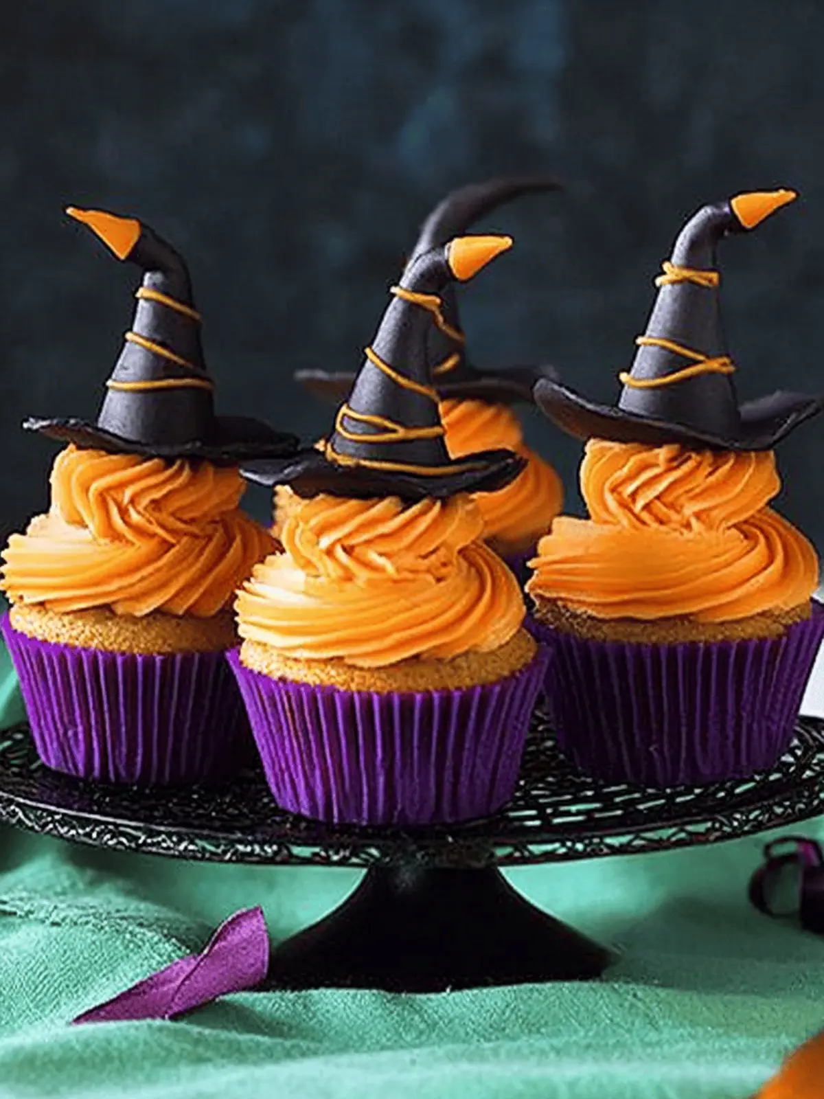 Witch Hat Cupcakes - Spook Up Your Halloween Party Treats 3 Witch Hat Cupcakes